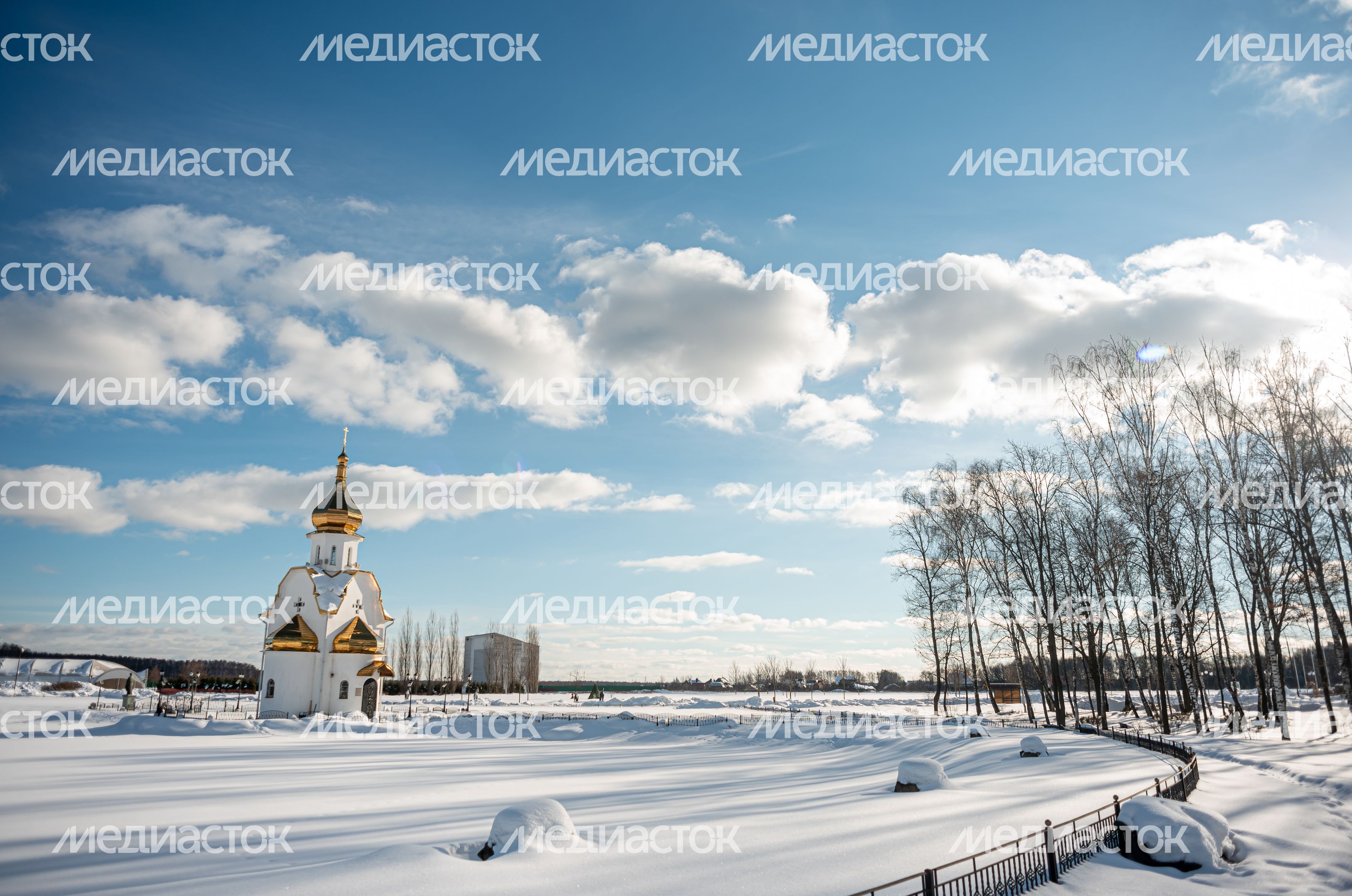 Зимние виды Национального Конного арка Русь