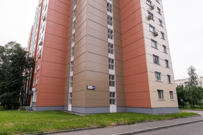 Капитальный ремонт фасада многоквартирного дома на улице Южной в Реутове