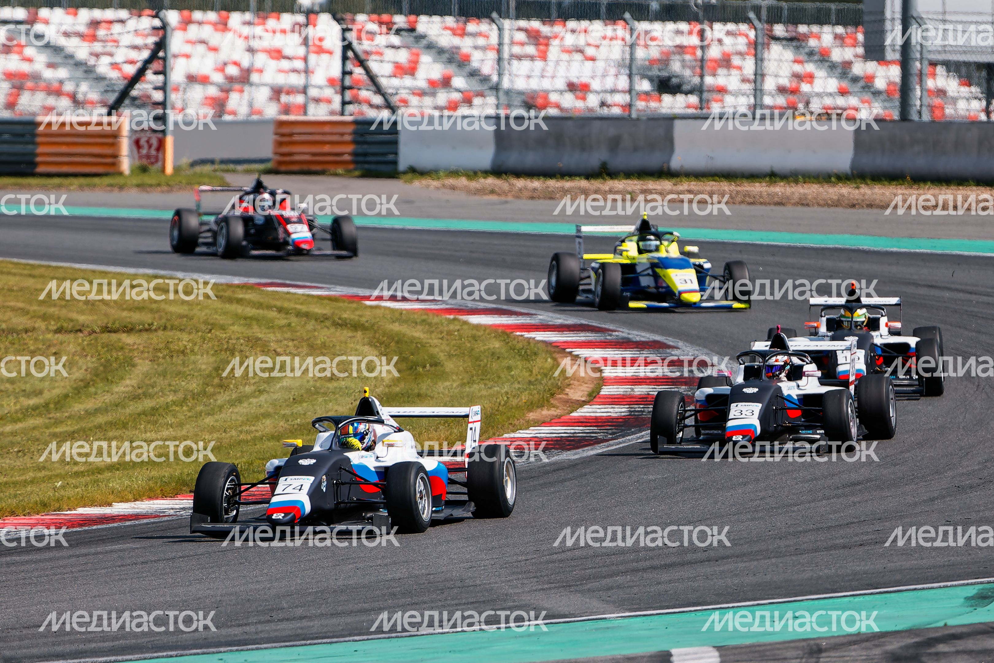 VI этап российской серии кольцевых гонок на автодроме Moscow Raceway