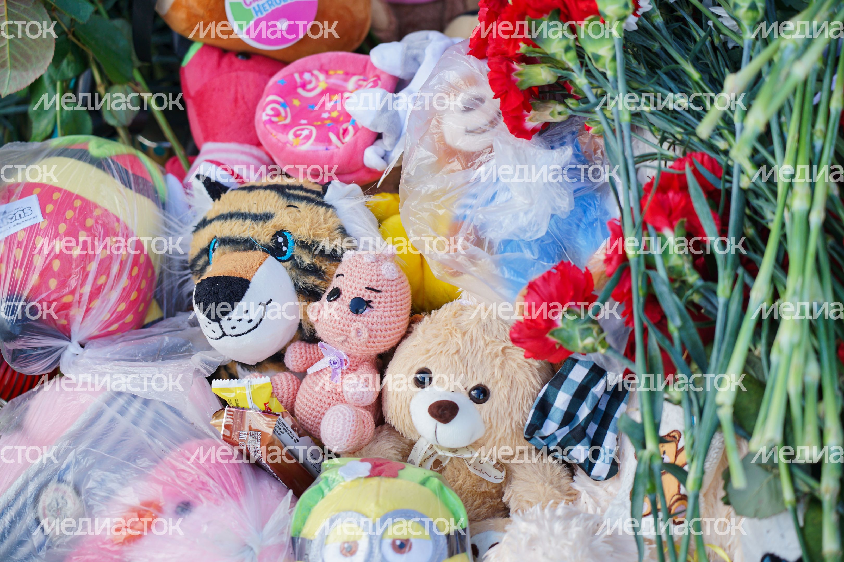 Мемориал памяти погибших в "Крокус Сити Холле" в Люберцах