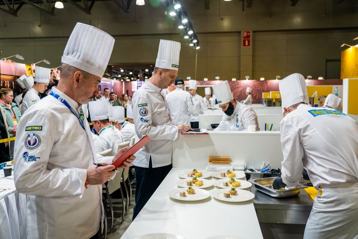 Всероссийский кулинарный чемпионат среди шеф-поваров Chef a la Russe прошел на выставке Food Expo