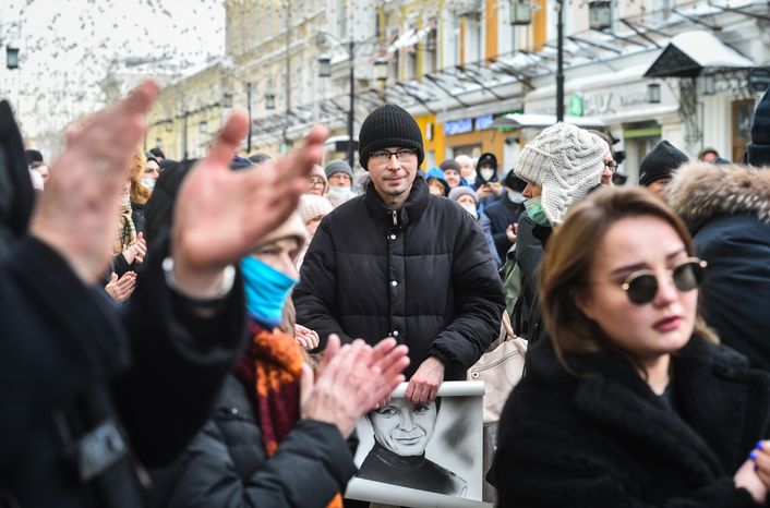 Прощание с актером Андреем Мягковым в МХТ имени Чехова