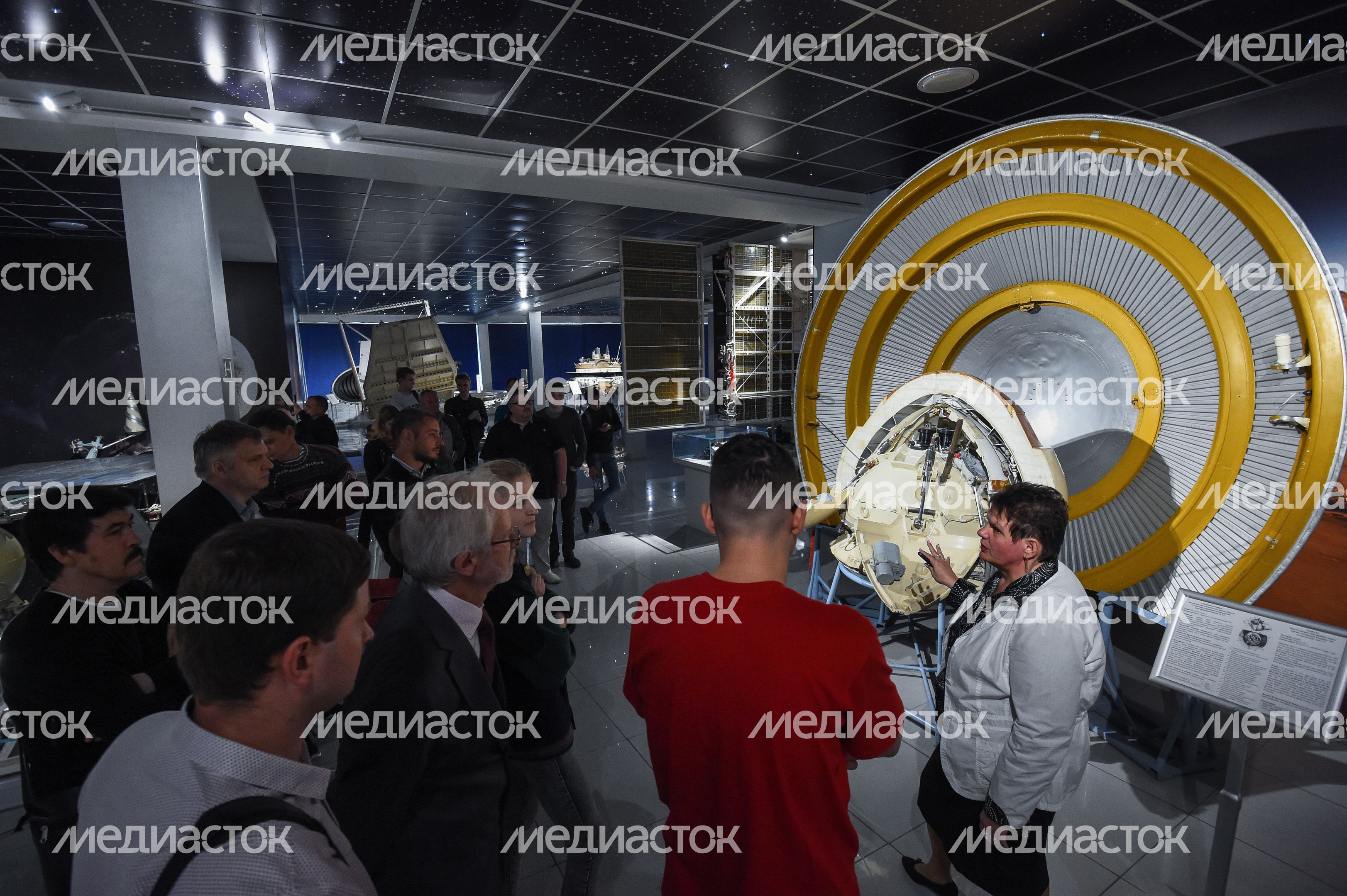 Презентация транспортных карт с героями мультфильма «Белка и Стрелка»