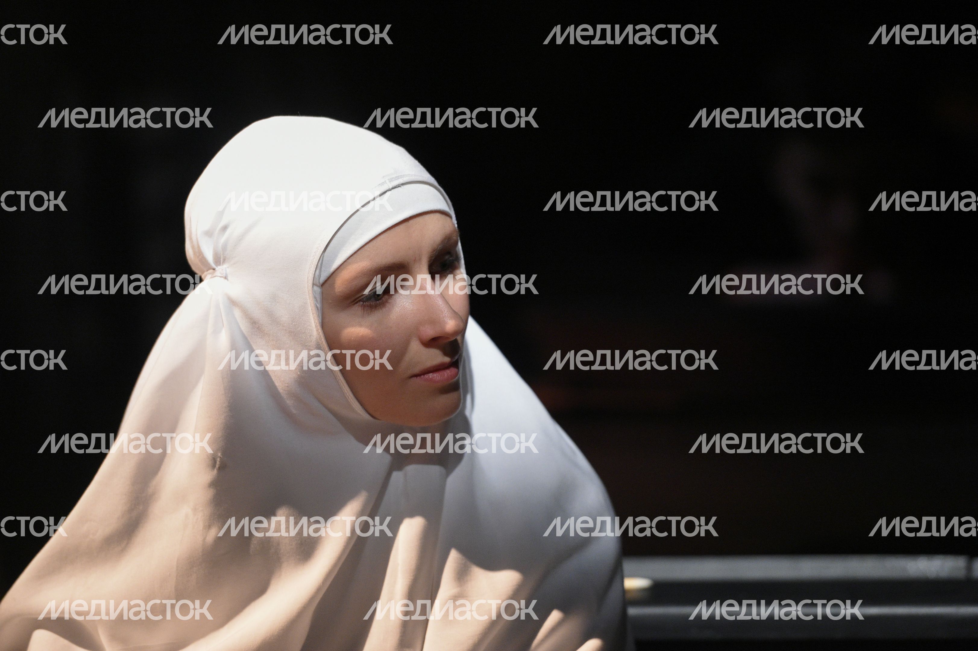 Спектакль Восемь в Московском губернском театре Спектакль Восемь в Московском губернском театре