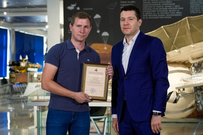 Антон Алиханов вручил награды лучшим сотрудникам НПО им. С.А. Лавочкина