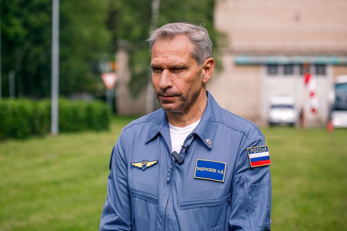 Заместитель начальника управления по подготовке космонавтов ЦПК имени Ю.А. Гагарина Анатолий Забрусков