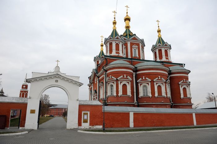 Крестовоздвиженский собор в Коломне