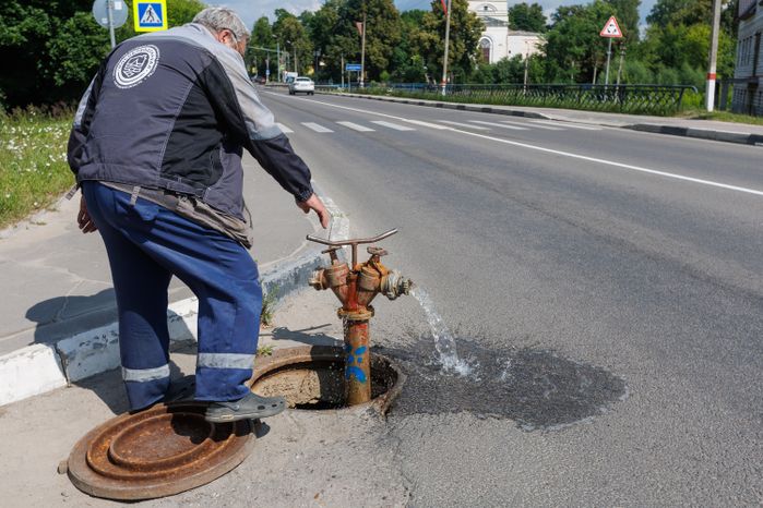 Ремонтные работы по промывке систем холодного водоснабжения на объектах Мособлводоканала для подготовки объектов к зиме