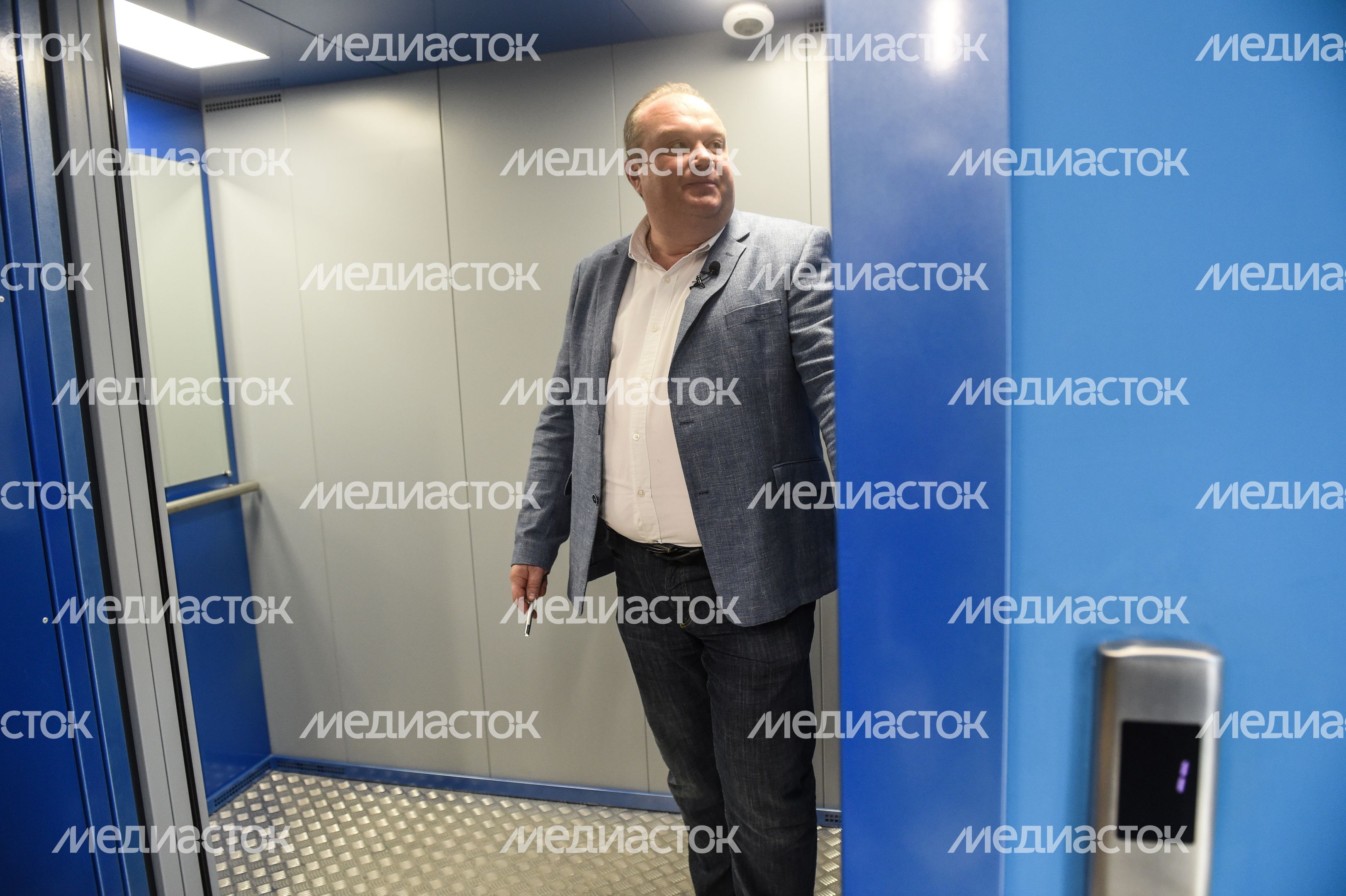 Экскурсия для студентов на производство Мослифт