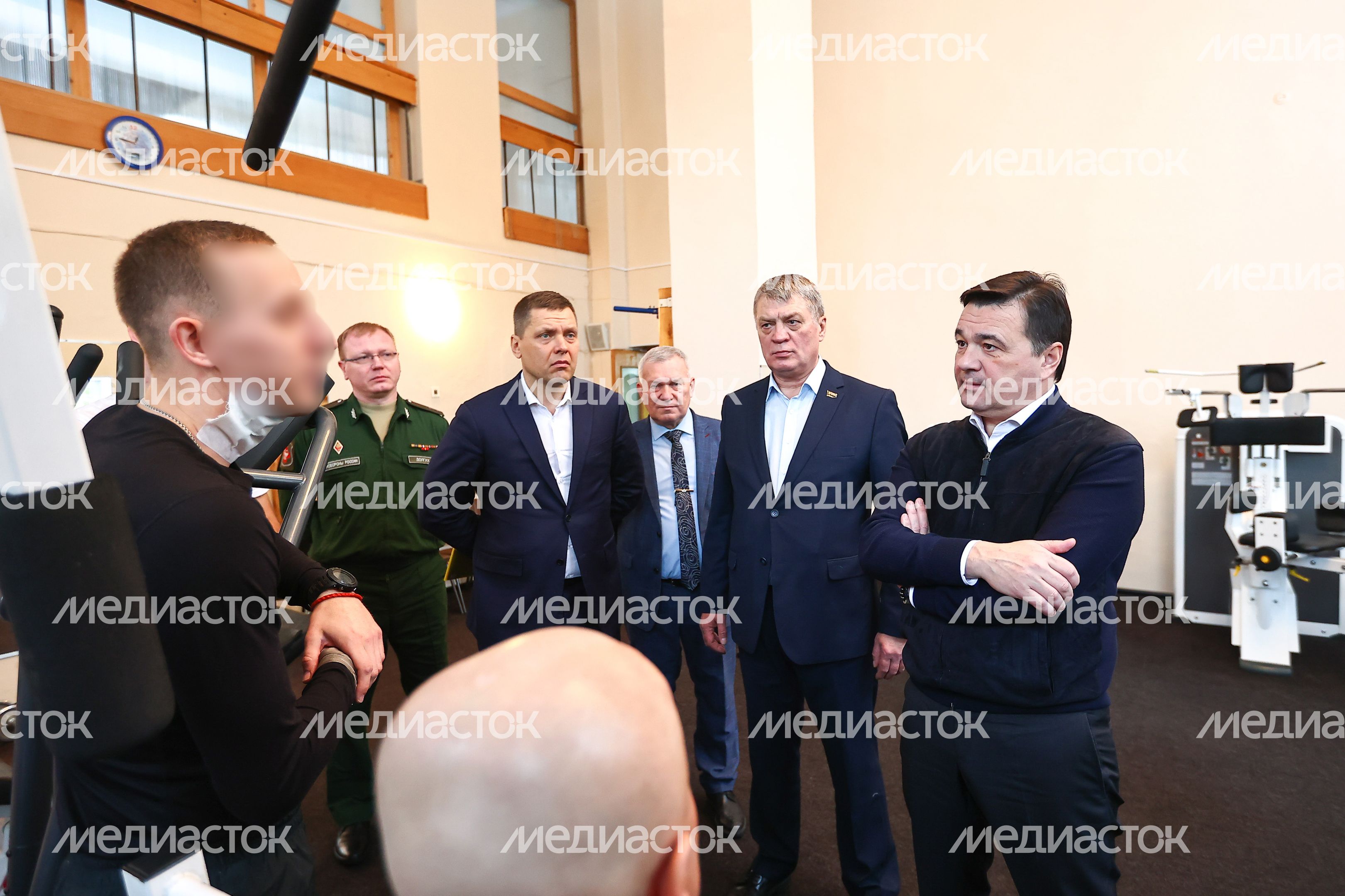 Встреча Губернатора Подмосковья с участниками СВО, проходящими реабилитацию в санатории «Горки»
