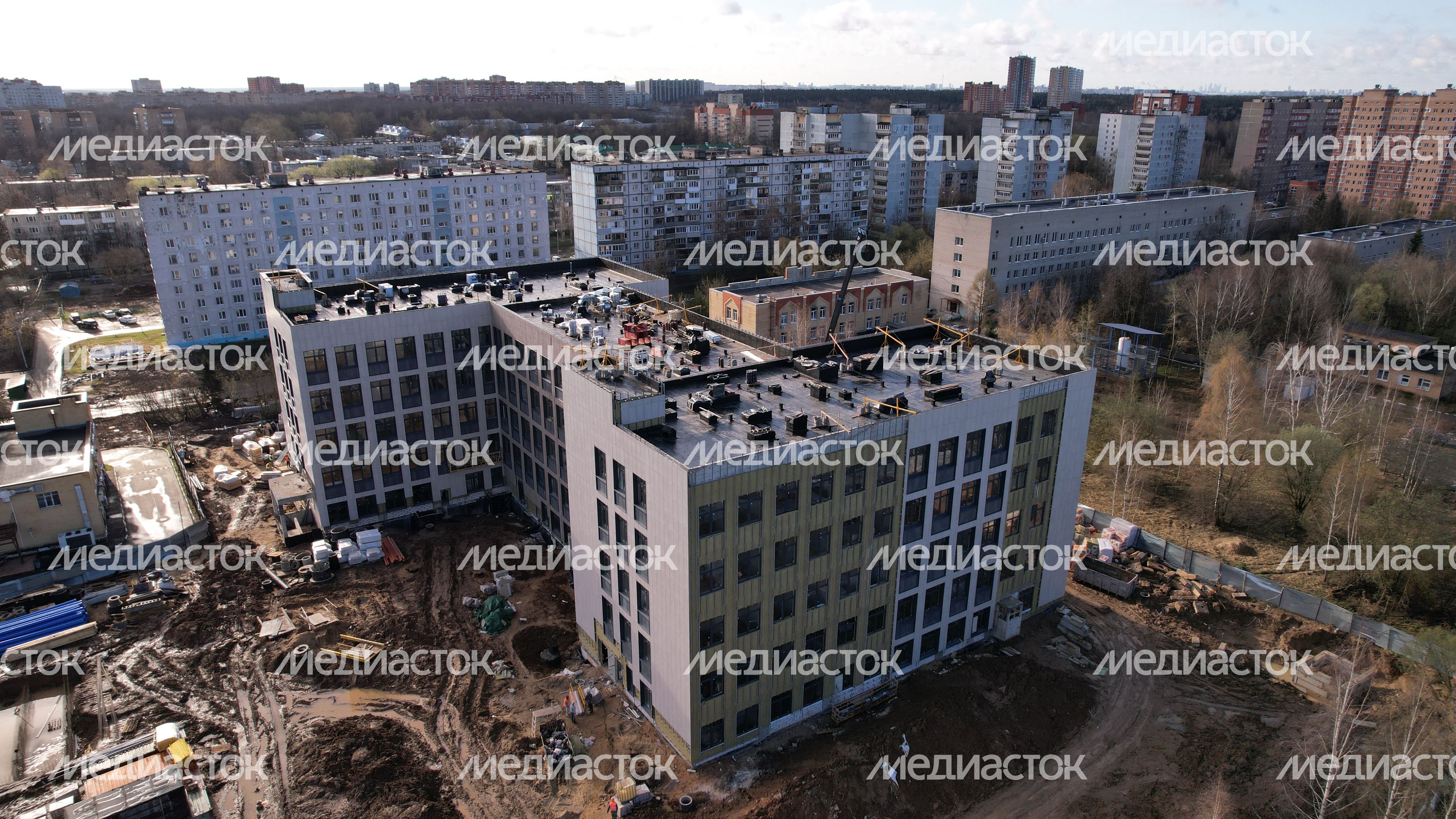 В Лобне продолжается строительство нового здания поликлиники №1