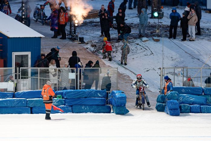 Чемпионат России по мотогонкам на льду в Красногорске