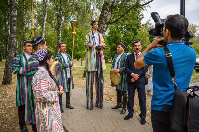 Гости из Узбекистана на Международном фестивале-премии театров кукол «Имени Железкина» в Мытищах