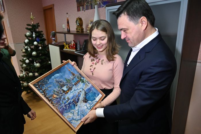 Воробьёв поздравил воспитанников детского дома Непоседы  с наступающим Новым годом