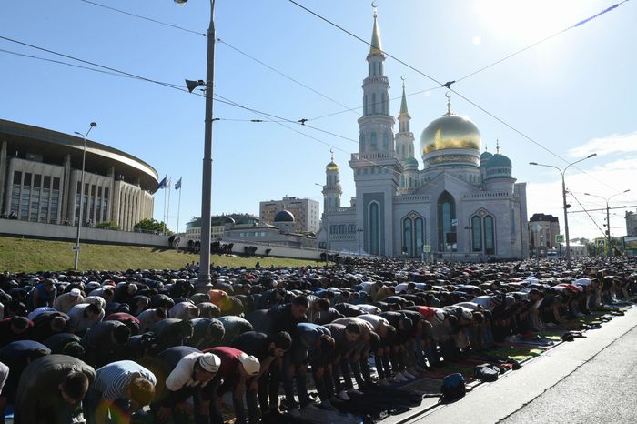 Празднование Ураза‑байрам в Москве в 2018 году