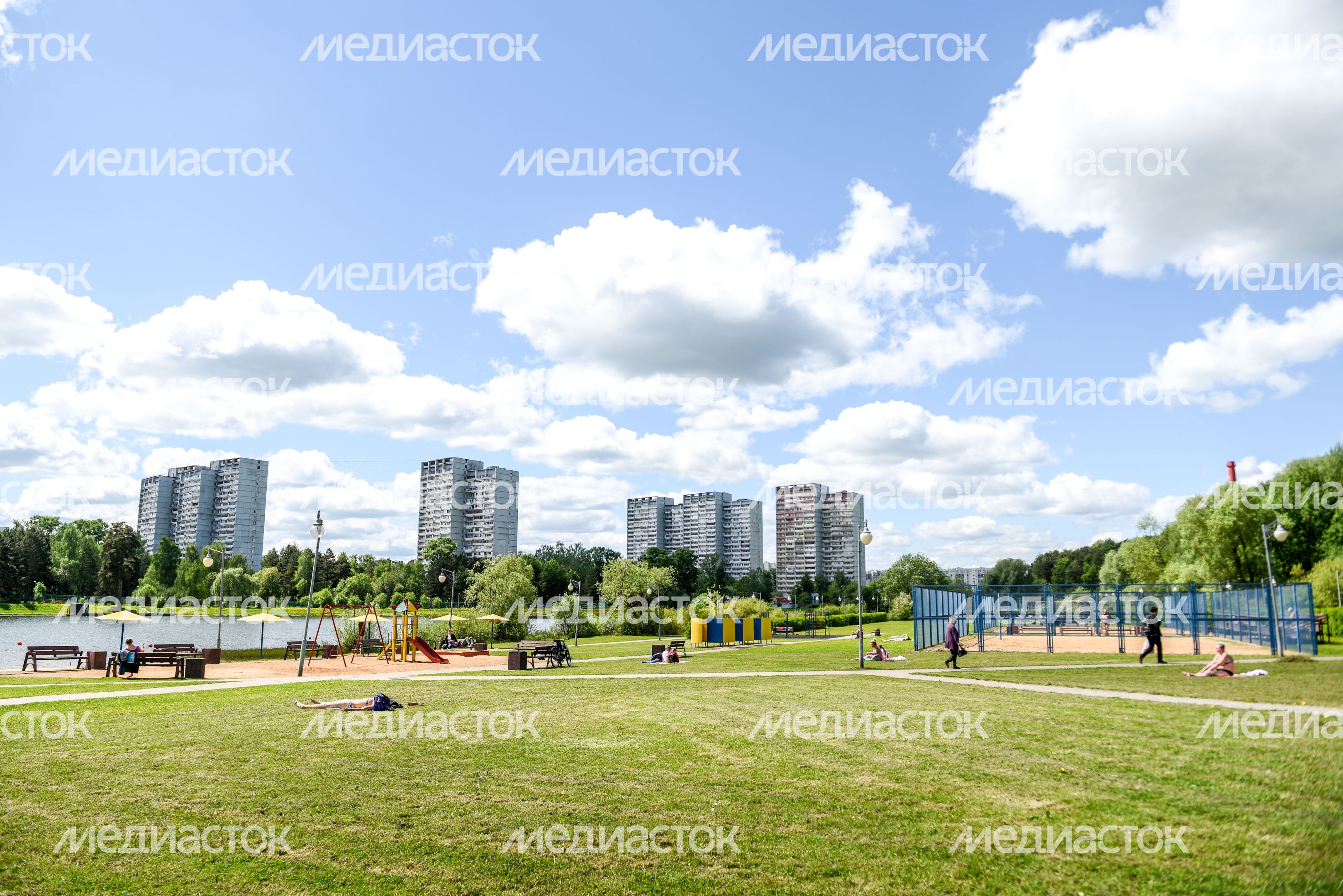 Школьное озеро