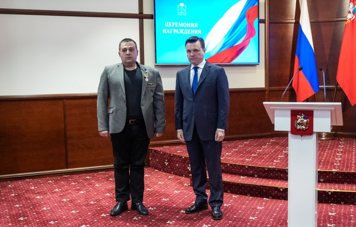 Андрей Воробьев вручил награды бойцам подразделений БАРС