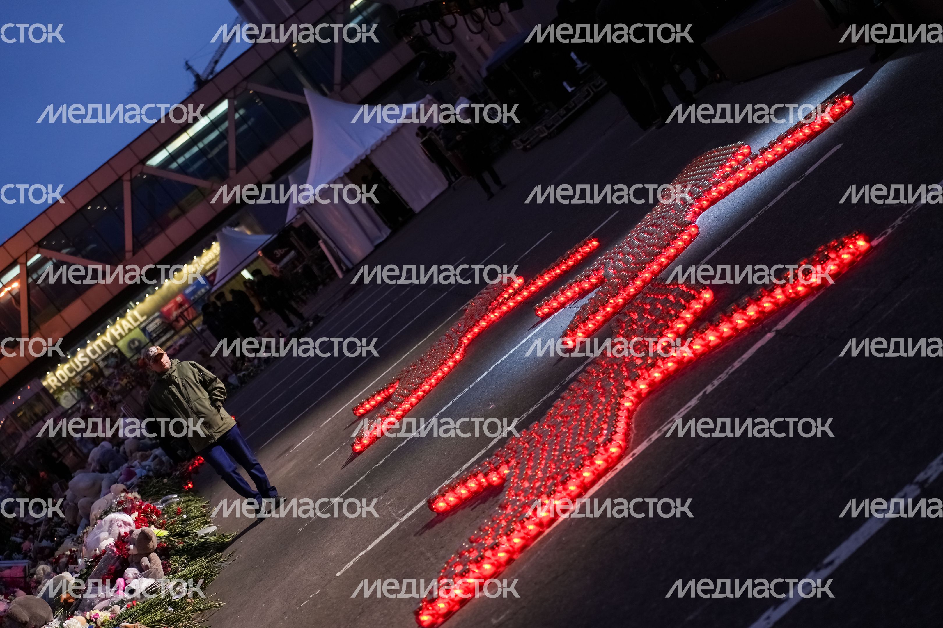 Акция памяти «Журавли» прошла на девятый день после теракта в "Крокус Сити Холле"