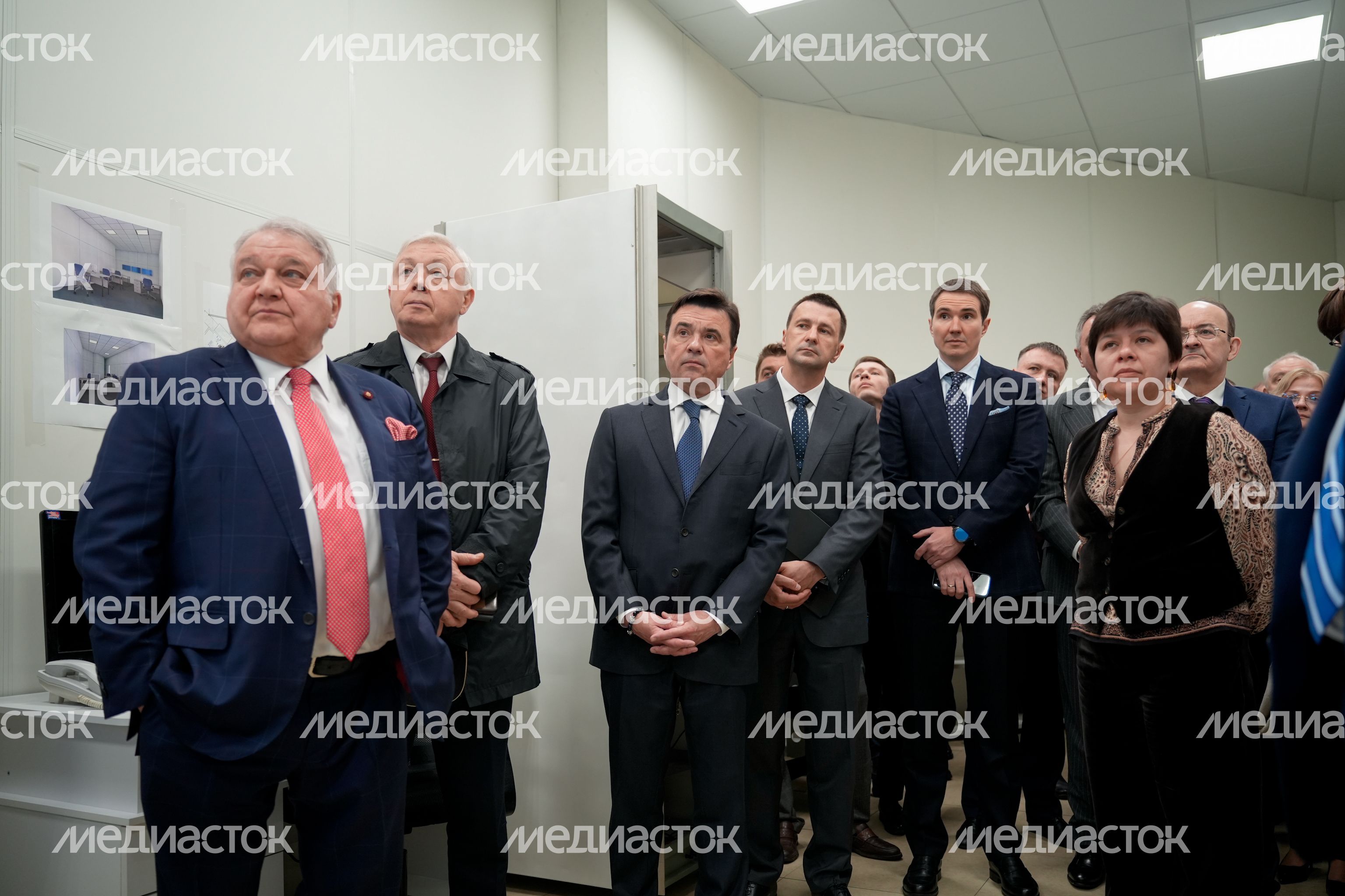 Андрей Воробьев посетил НИЦ "Курчатовский институт" ИФВЭ в Протвине Андрей Воробьев посетил НИЦ "Курчатовский институт" ИФВЭ в Протвине