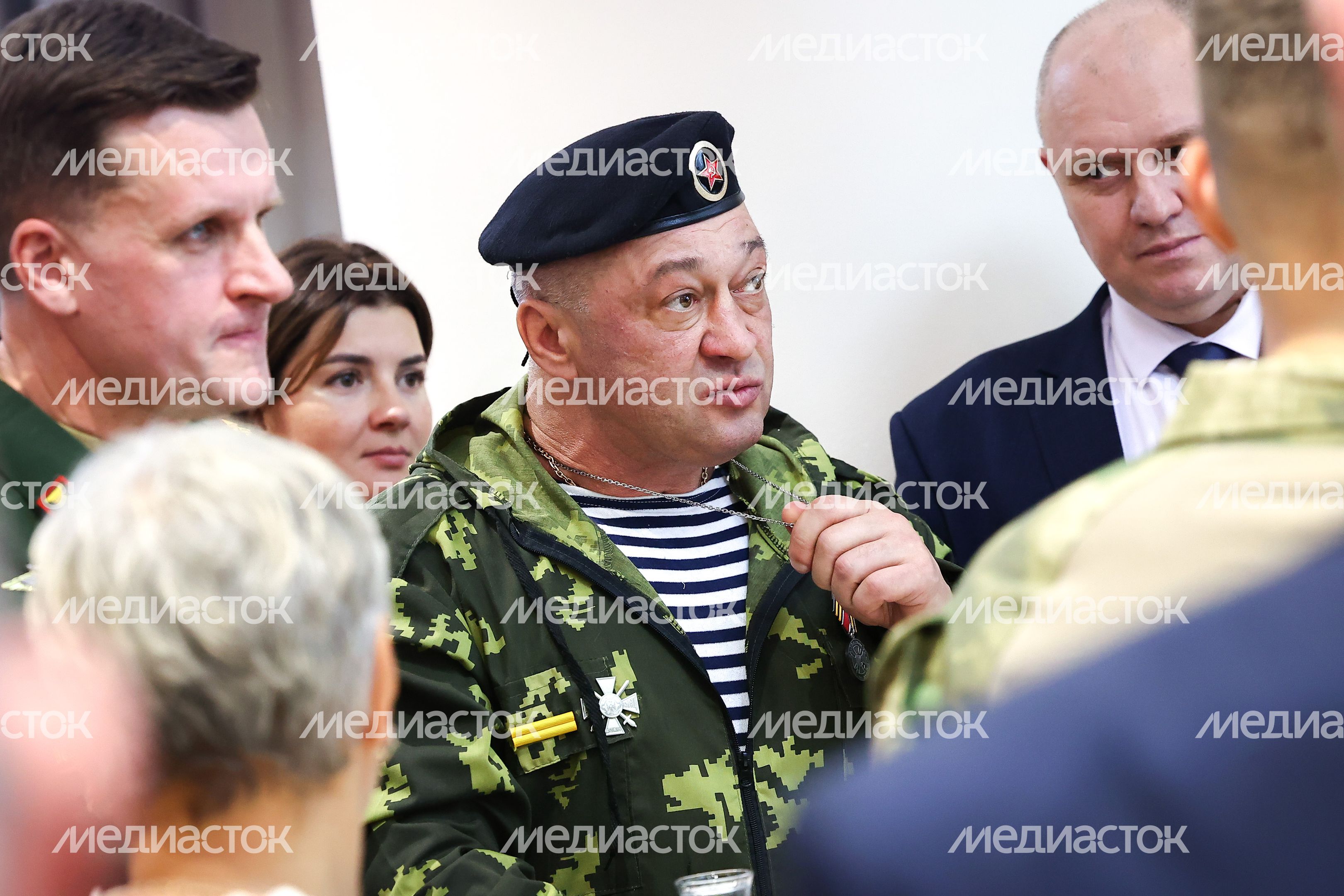 Награждение добровольцев из отряда «БАРС» Губернатором Подмосковья
