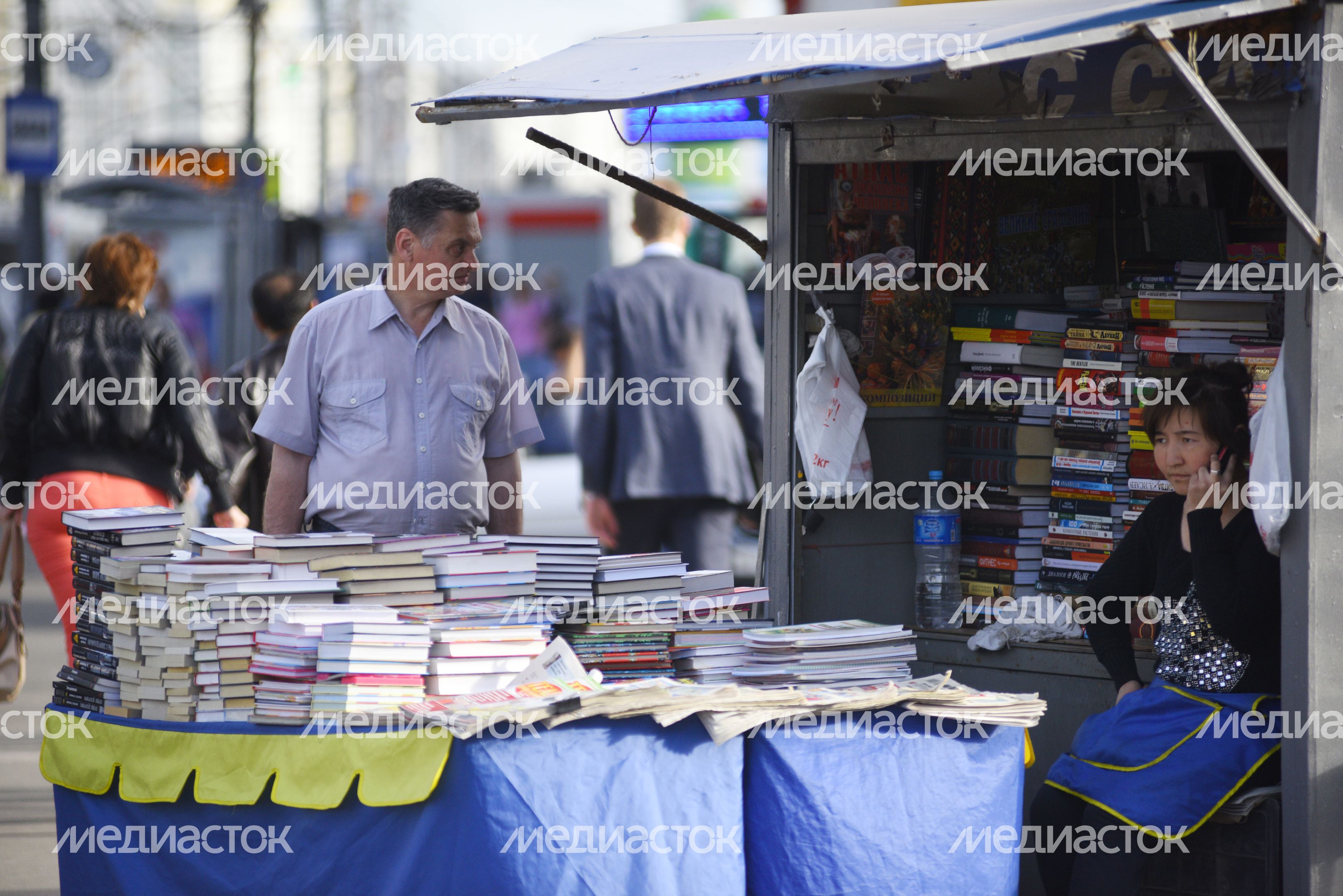 Книжный ларек в Москве