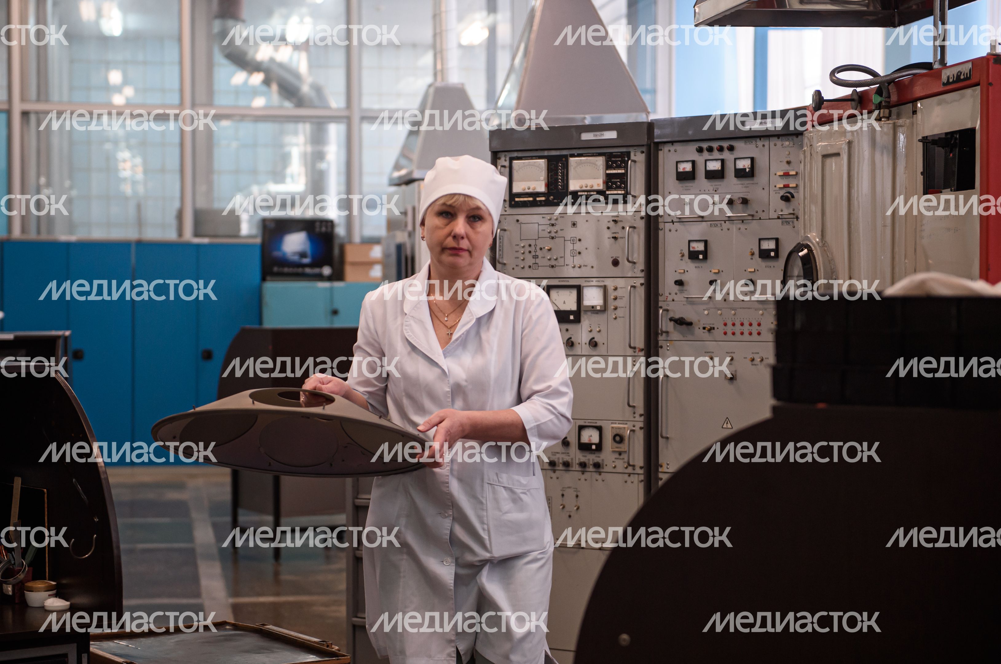 Рабочие моменты завода «Зенит»