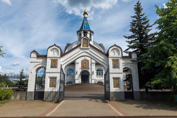 Церковь Казанской иконы Божией матери в Центральном парке Реутова
