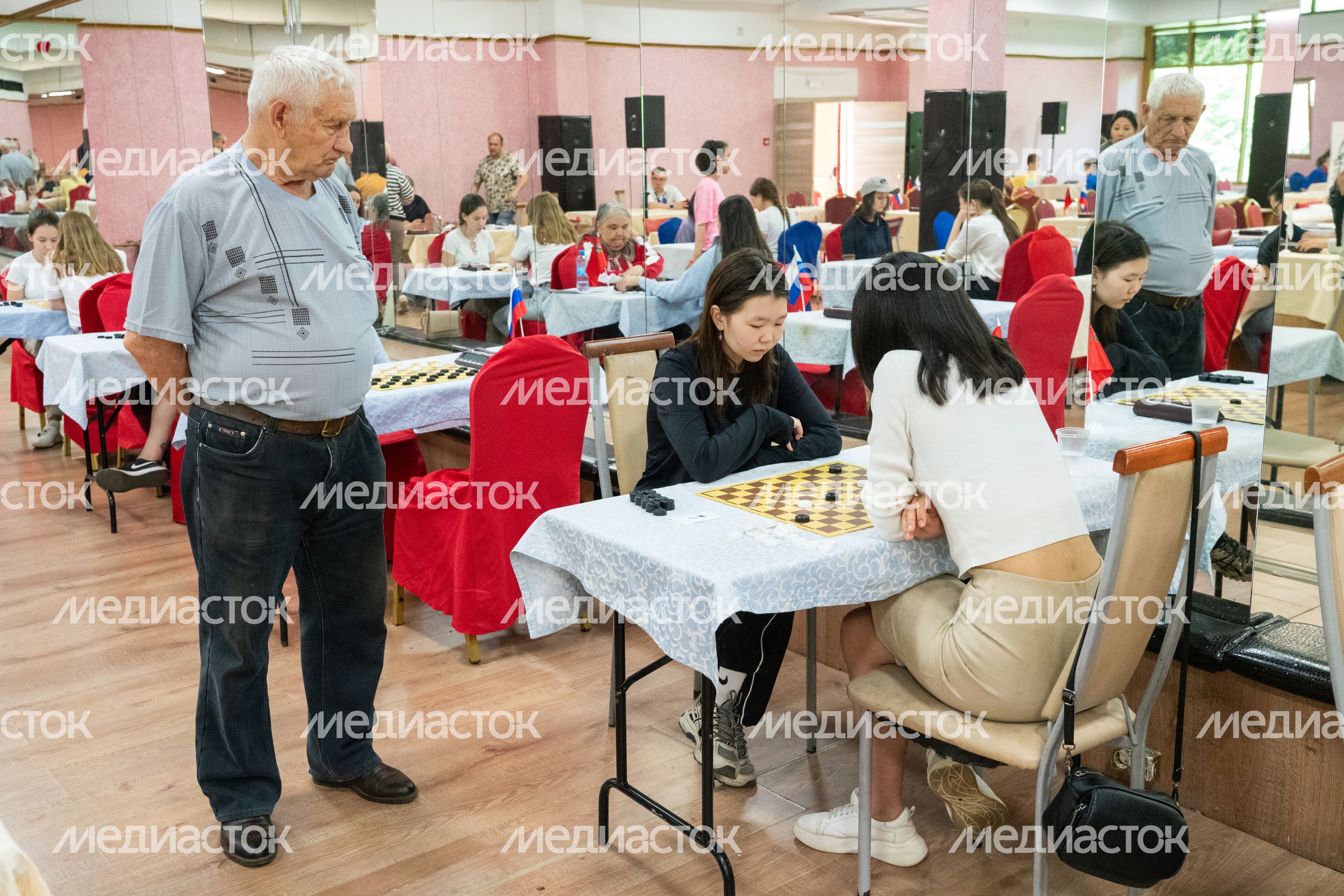 В Подмосковье завершился чемпионат России по международным стоклеточным шашкам