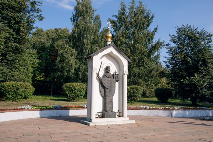 Дзержинский. Памятник Святителю Николаю