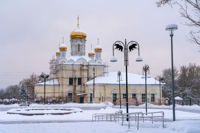 Воскресенский собор в Рузе зимой