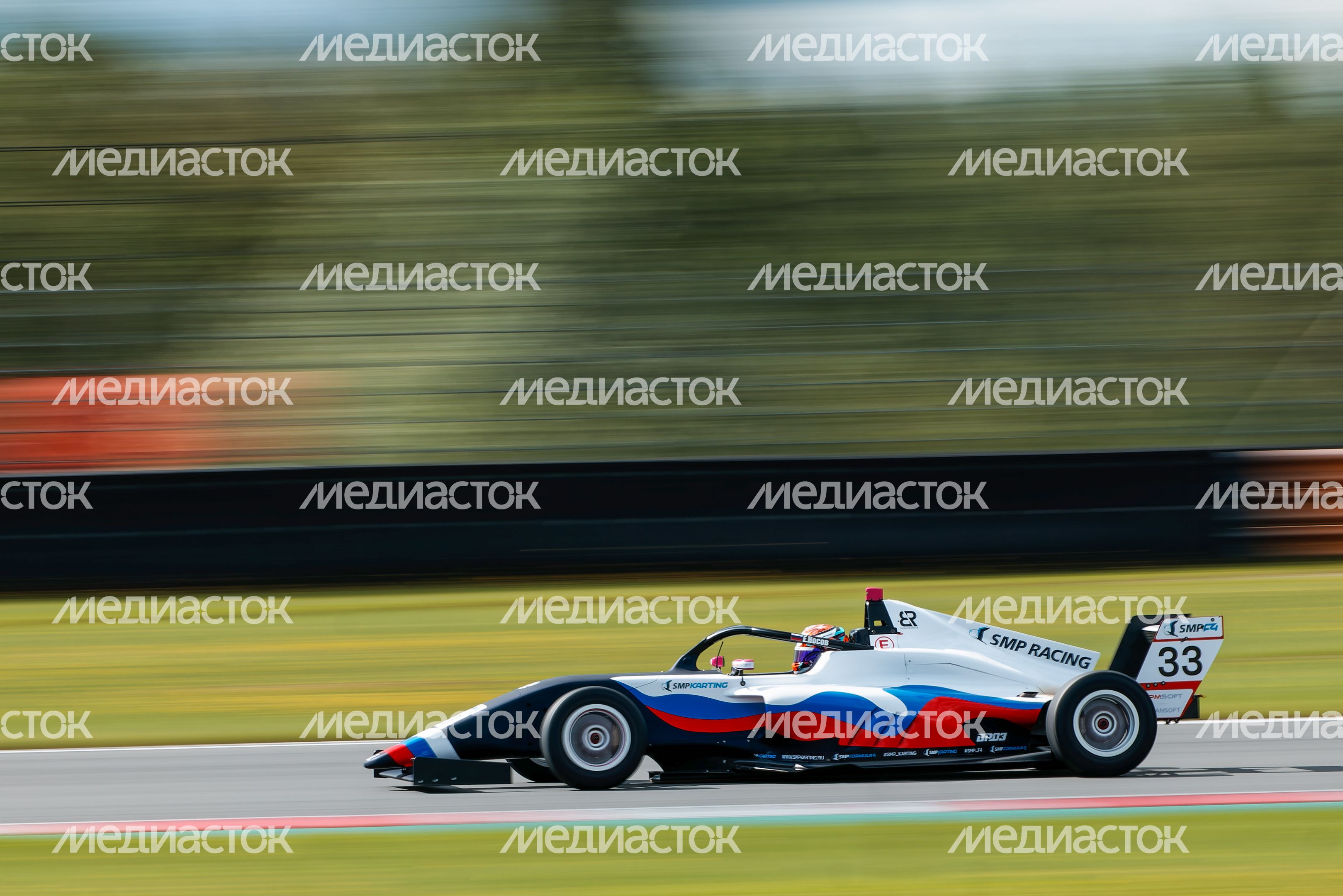 VI этап российской серии кольцевых гонок на автодроме Moscow Raceway