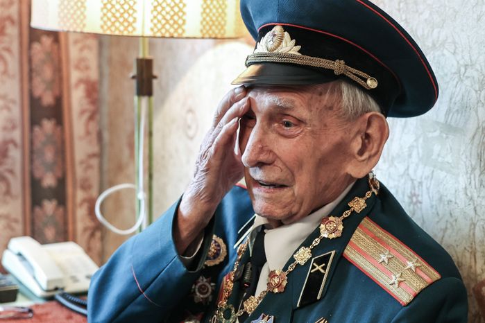 Ветерану войны Александру Золотову присвоили звание Почетного гражданина Московской области
