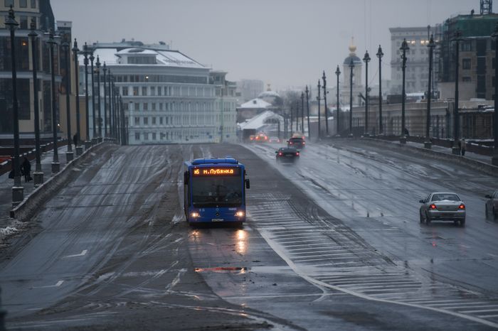Последстивя сильного снегопада в Москве