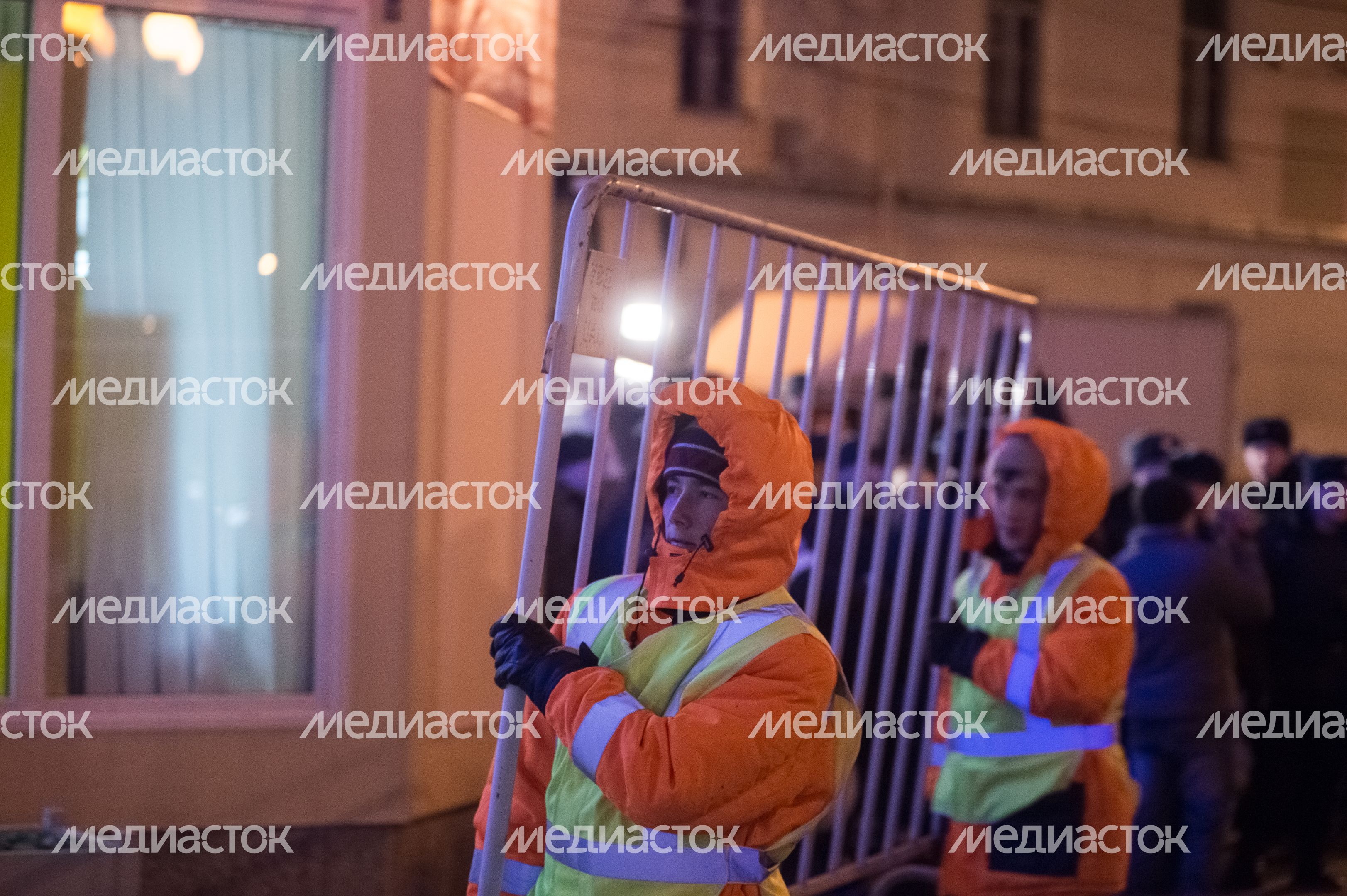 Снос самостроя у станции метро Кропоткинская в Москве