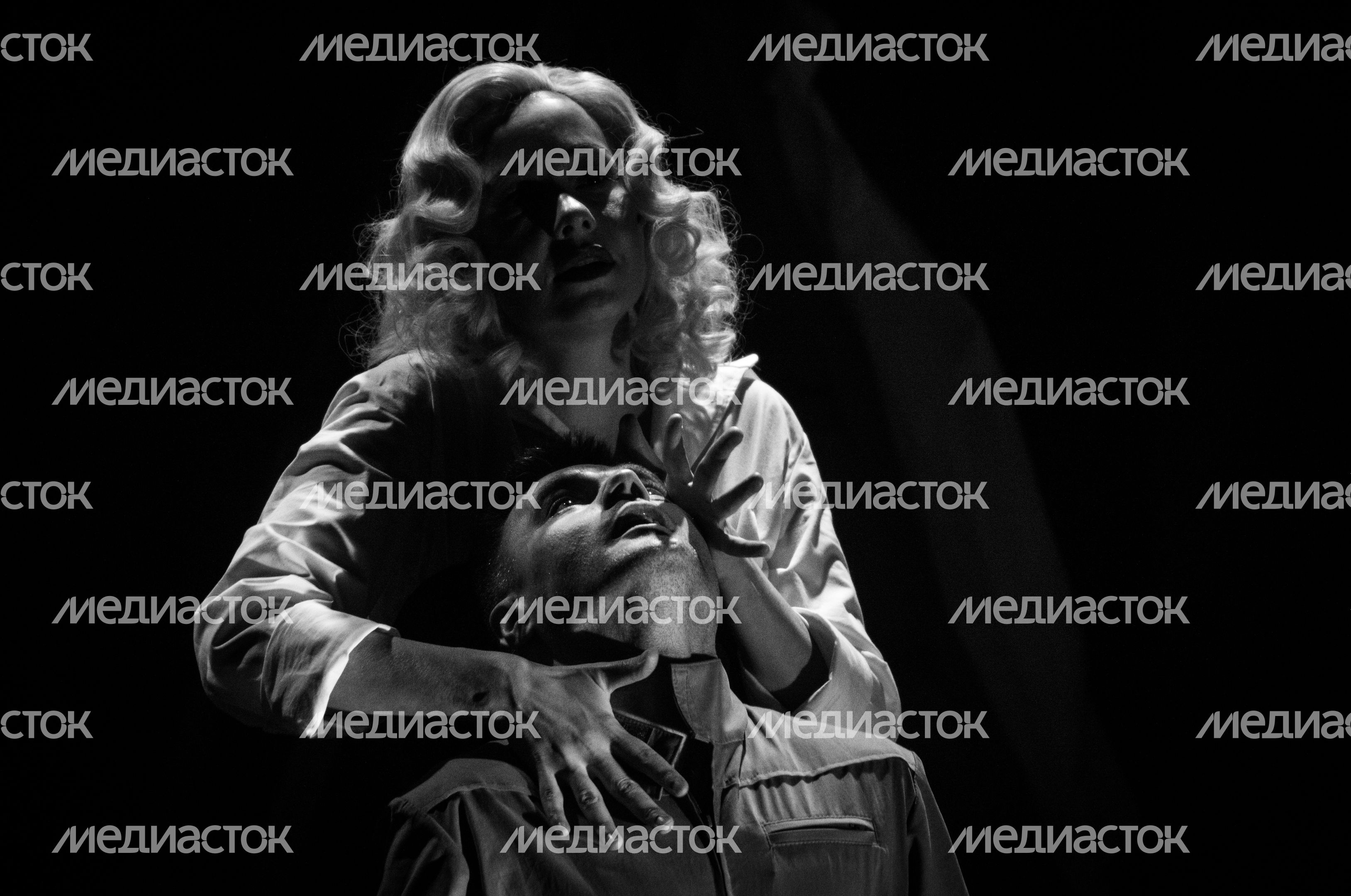 Спектакль «Сердце матери» в Московском Губернском театре