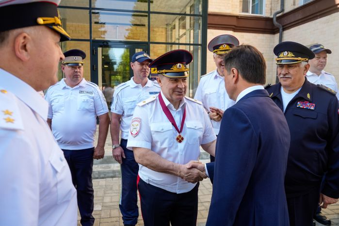 Андрей Воробьев поздравил сотрудников ГИБДД с профессиональным праздником