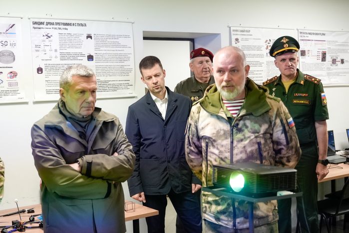Андрей Воробьев и Владимир Соловьев посетили центр спецподготовки "Витязь" в Балашихе