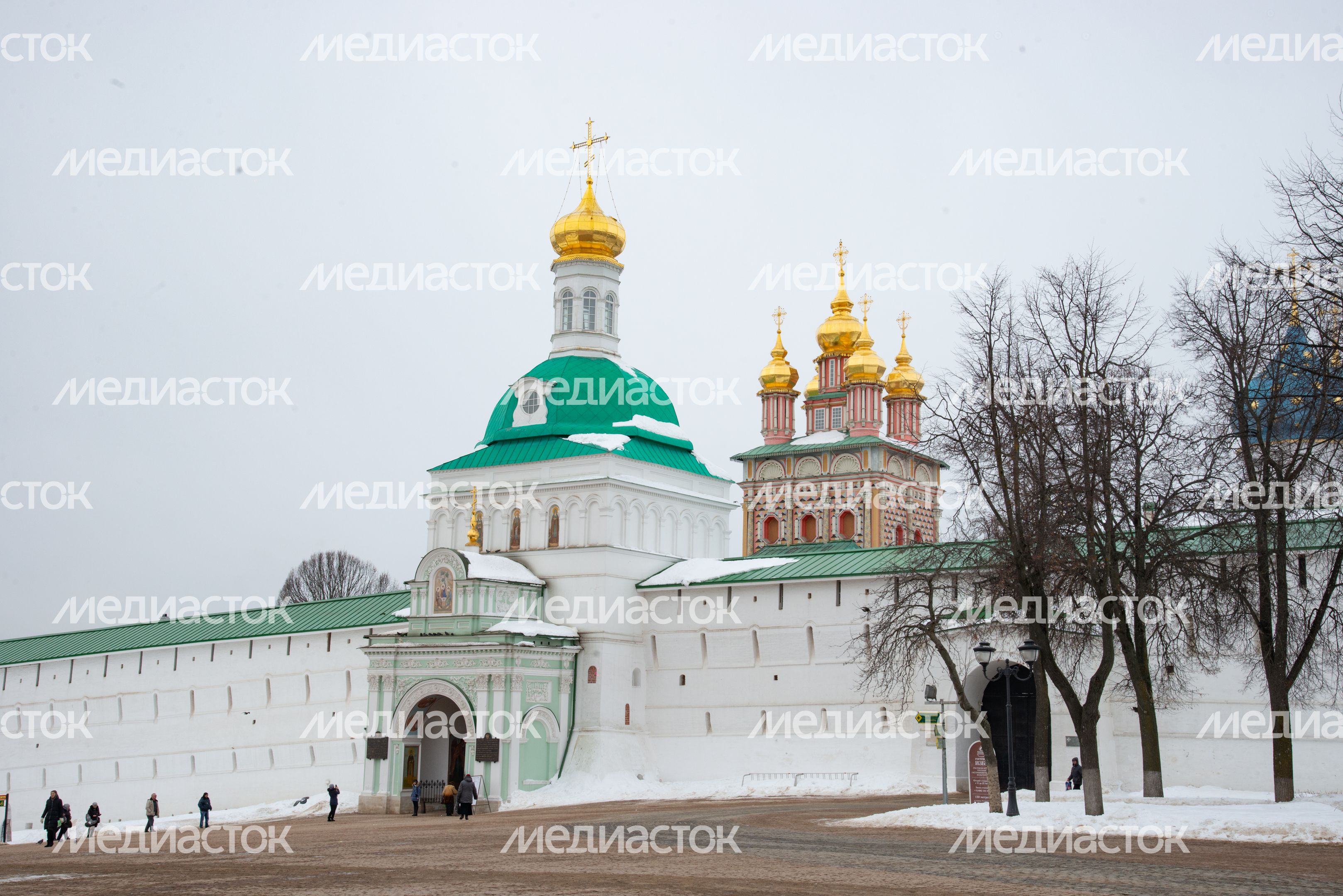 Троице-Сергиева Лавра Троице-Сергиева Лавра