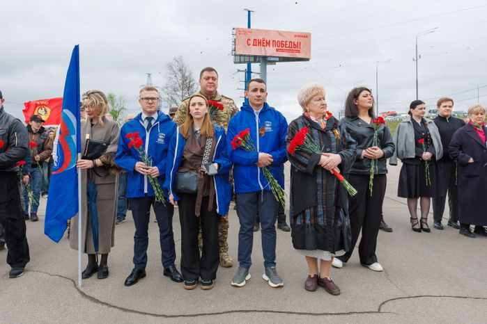 Мотопробег и торжественное возложение цветов к монументу «Противотанковые ежи» в День Победы в Химках