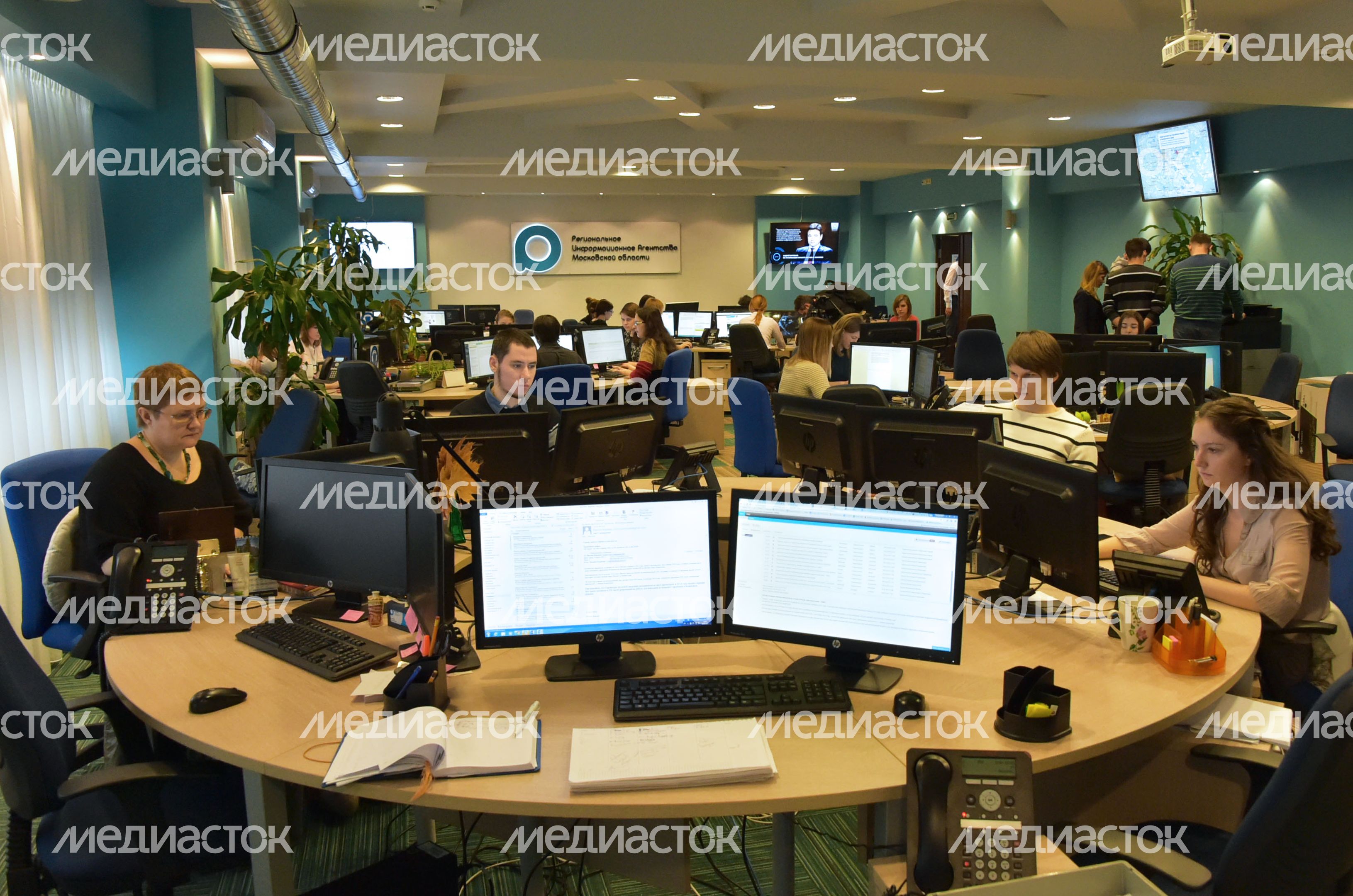 А. Воробьев посетил Региональное информационное агентство Московской области А. Воробьев посетил Региональное информационное агентство Московской области