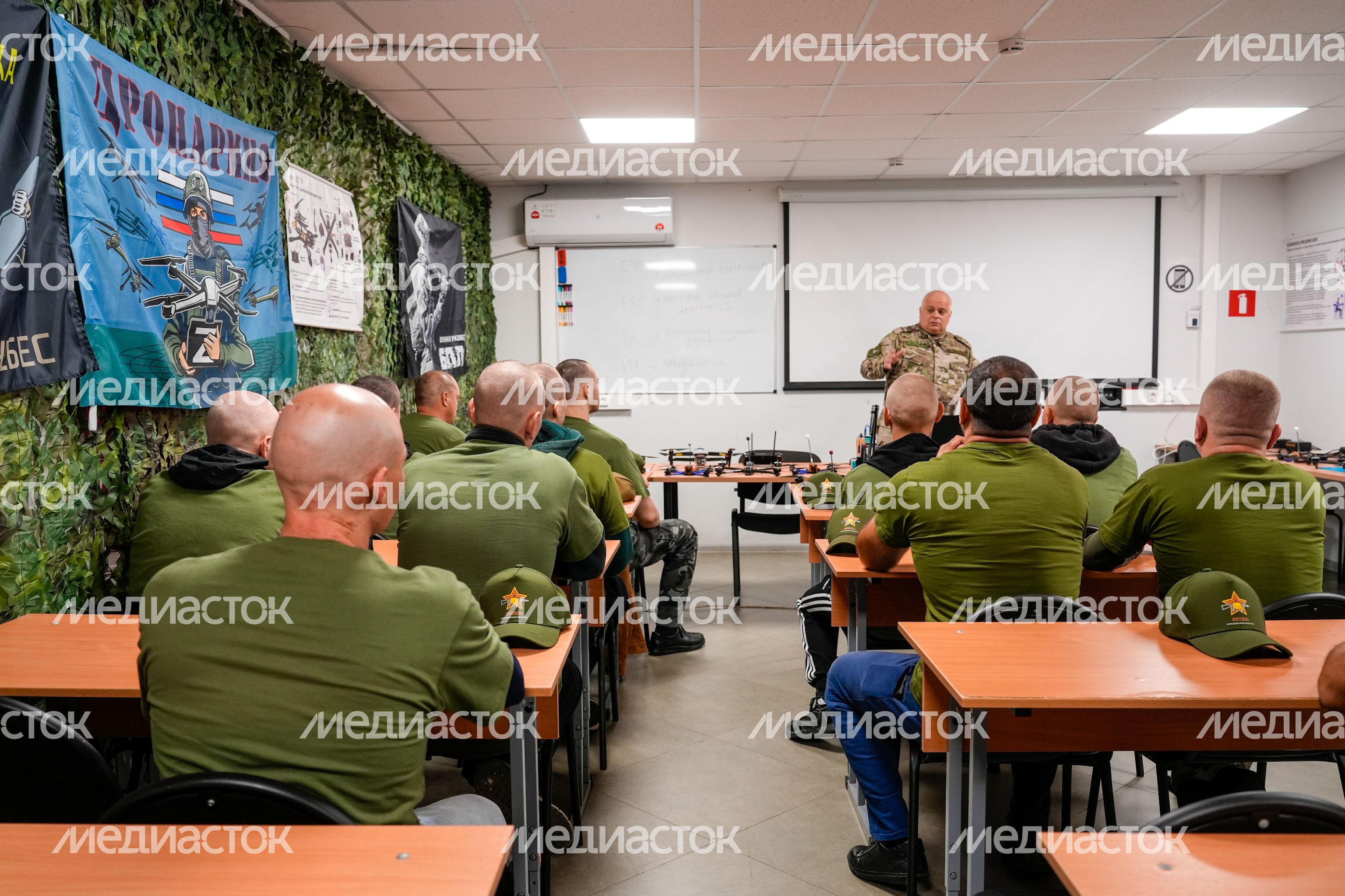 Учебный центр по подготовке операторов БПЛА в "Витязе" Учебный центр по подготовке операторов БПЛА в "Витязе"
