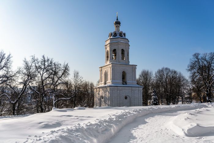 Церковь иконы Божьей Матери Знамение в поселке Дубровицы в Подольске