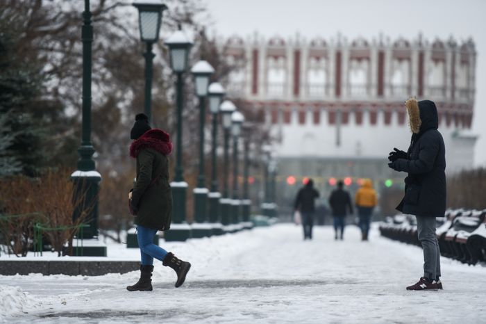 Последстивя сильного снегопада в Москве
