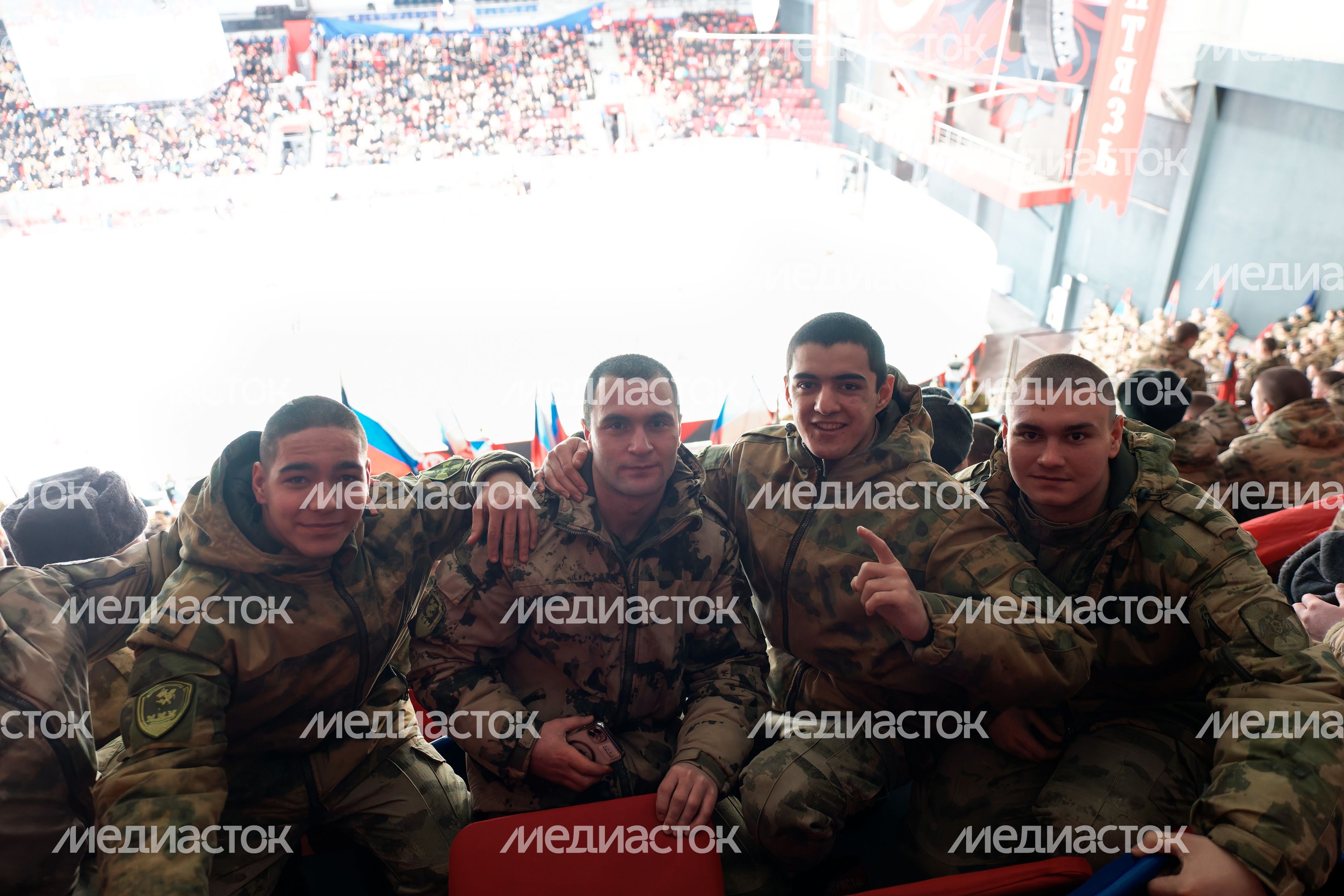 Матч Героев Подмосковья с легендами хоккея в Балашихе