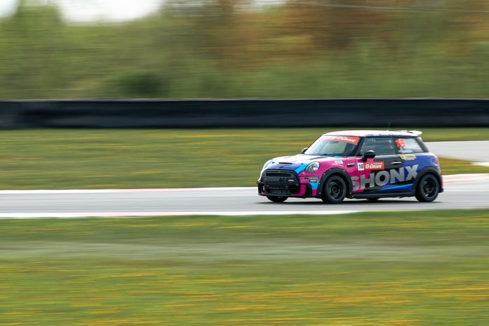 Гоночный уик-енд в Волоколамском округе на трассе Moscow Raceway