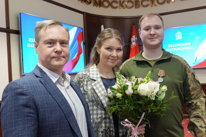 Добровольцам подразделения БАРС вручили государственные награды