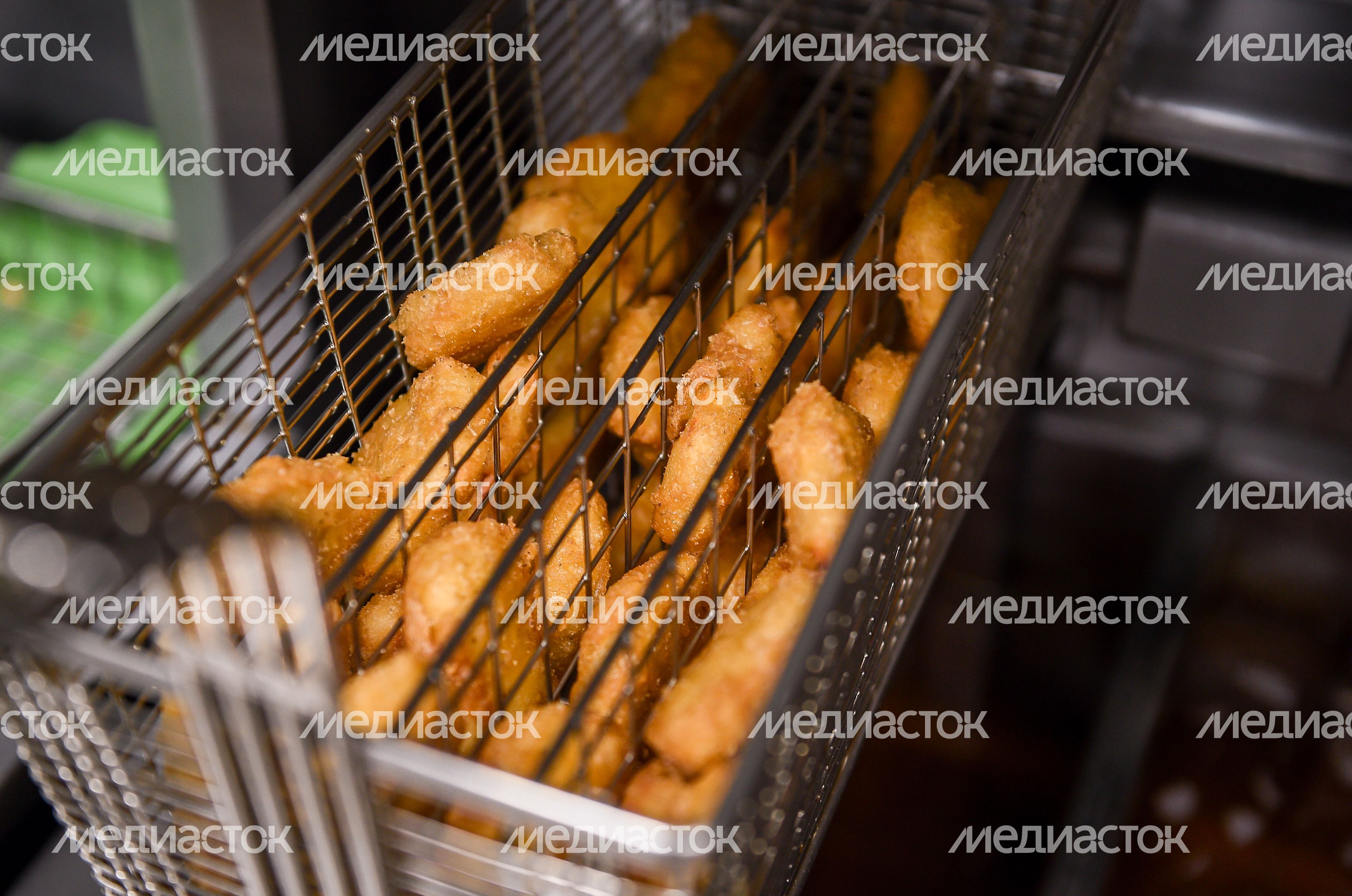 Открытие российской сети ресторанов «Вкусно — и точка!»