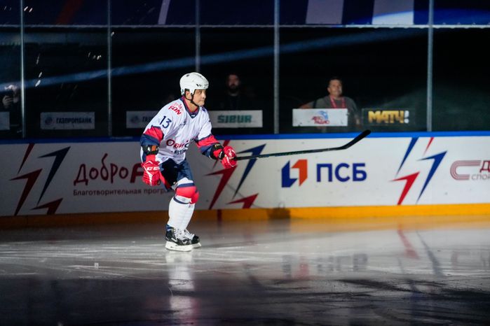 Андрей Воробьев сделал символическое вбрасывание на Кубке Овечкина