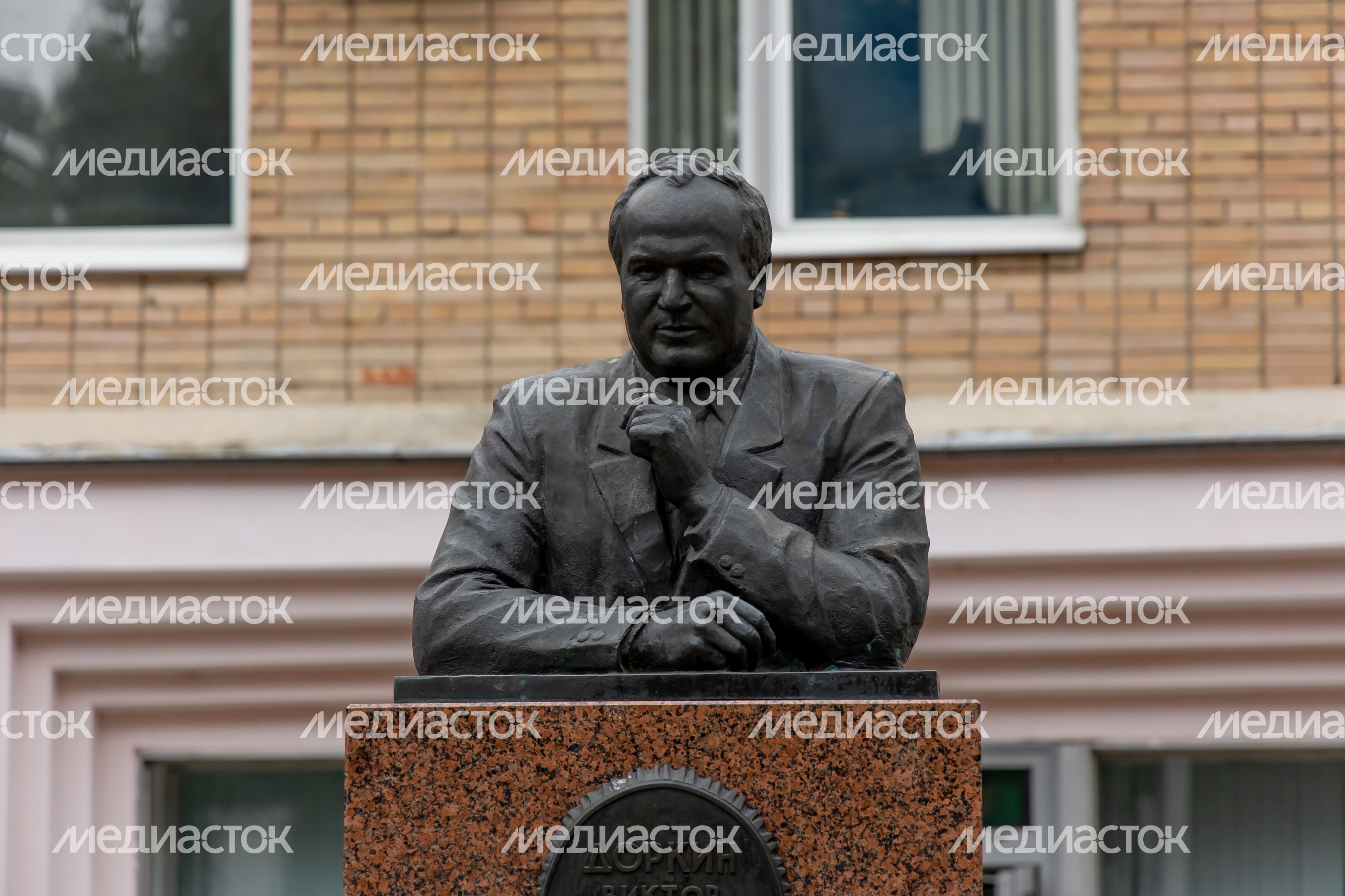 Памятник В.И. Доркину