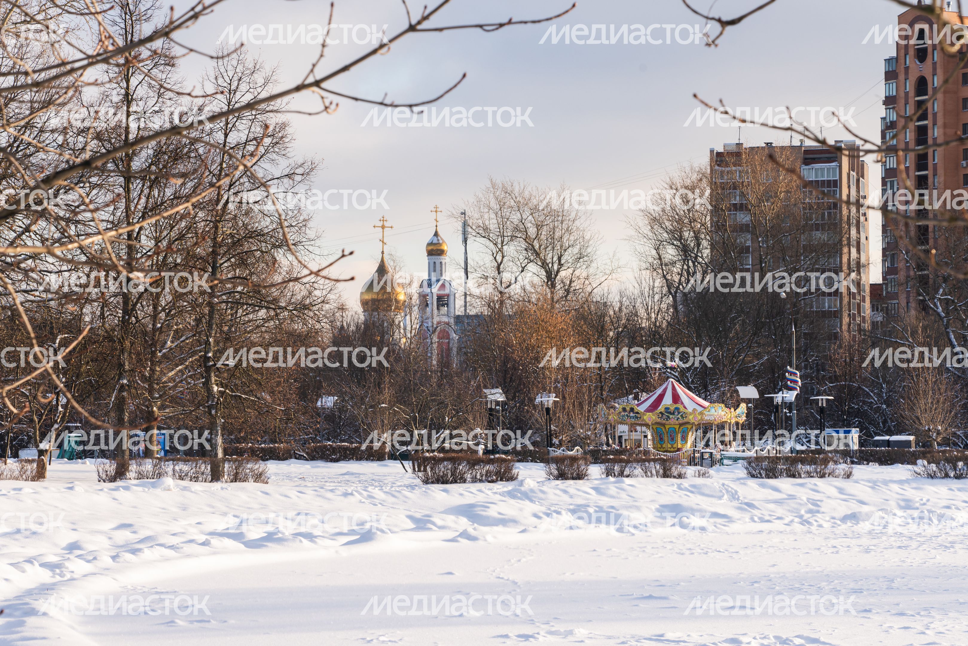 Каток с естественным покрытием на центральной площади Одинцово